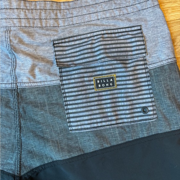 Men’s Billabong Swim Trunks - Picture 8 of 11